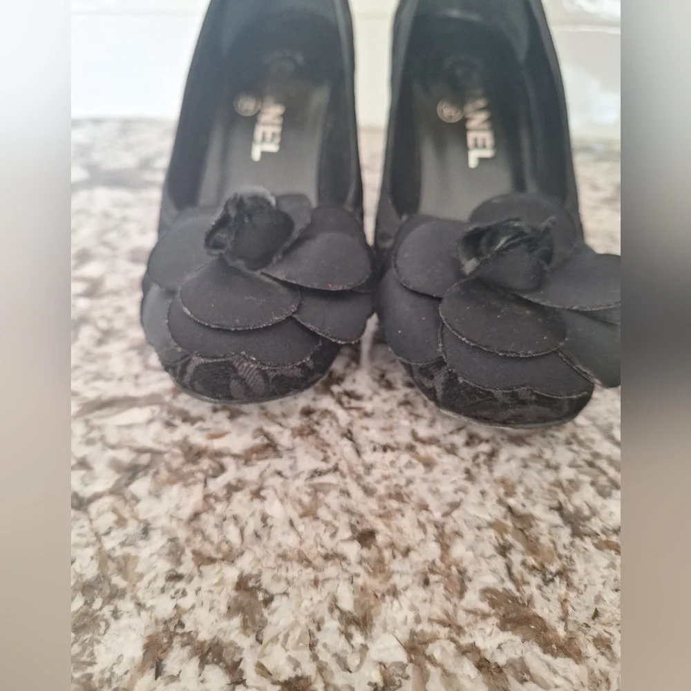 Chanel Black‎ Floral Women's Heels Shoes Flat Size 37
